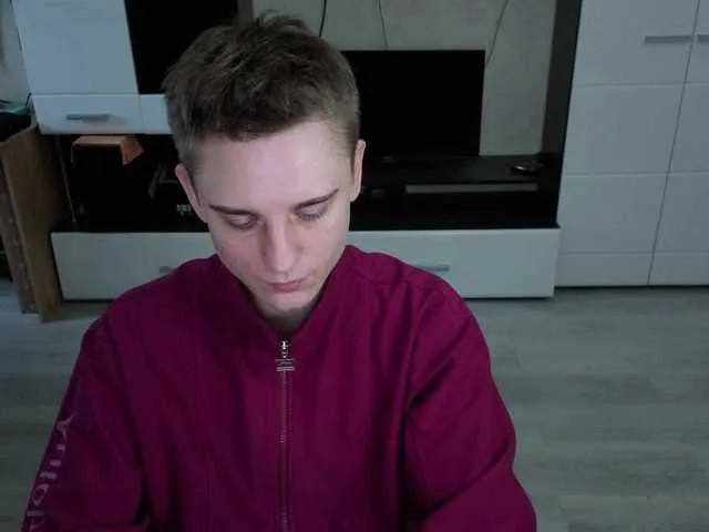 Live sex webcam photo for crybaby282 #292346207