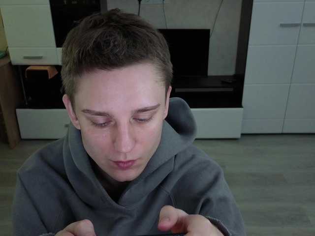 Live sex webcam photo for crybaby282 #292439149