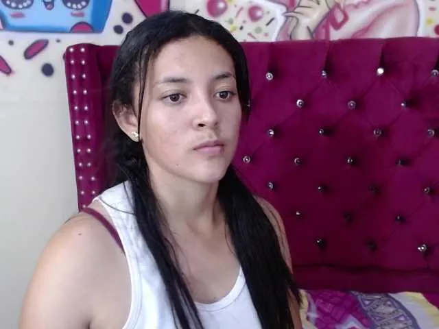 Live sex webcam photo for crystal-owen #272071146