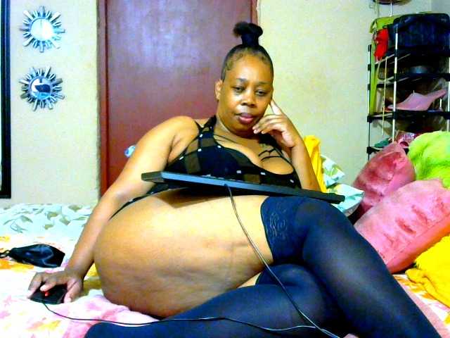 Live sex webcam photo for crystalbee #275745635