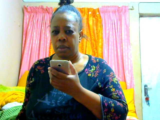 Live sex webcam photo for crystalbee #275917140