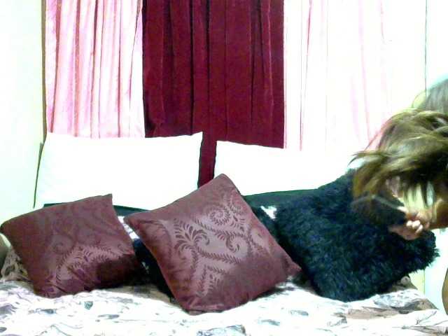 Live sex webcam photo for crystalbee #276170681