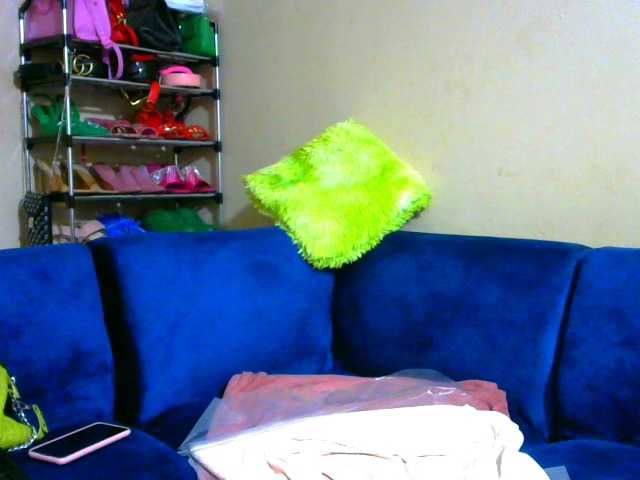 Live sex webcam photo for crystalbee #276956499