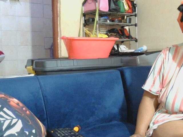 Live sex webcam photo for crystalbee #277731090