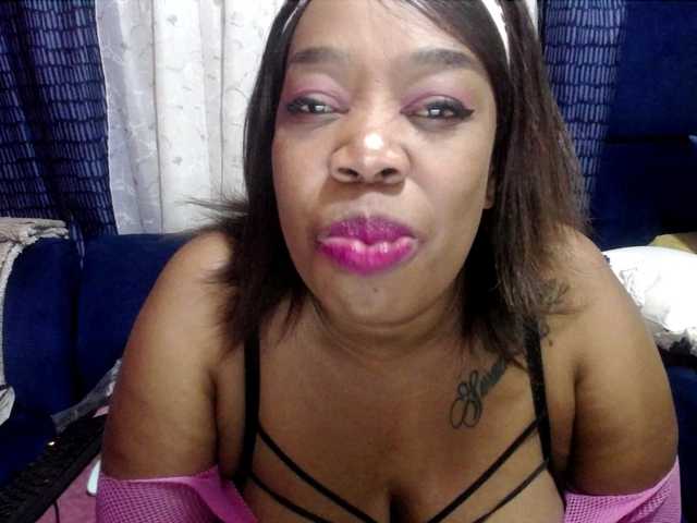 Live sex webcam photo for crystalbee #291092294