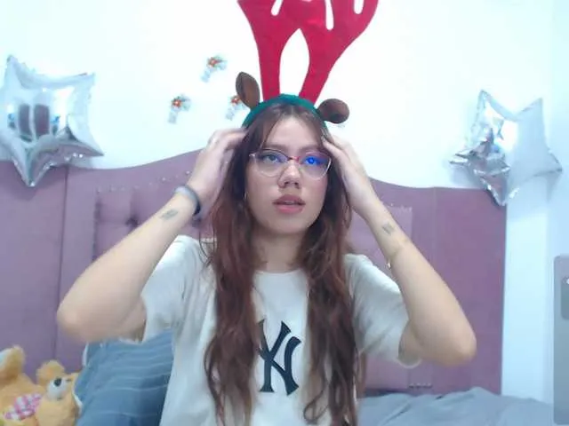 Live sex webcam photo for crystalhoneyy1 #290235177