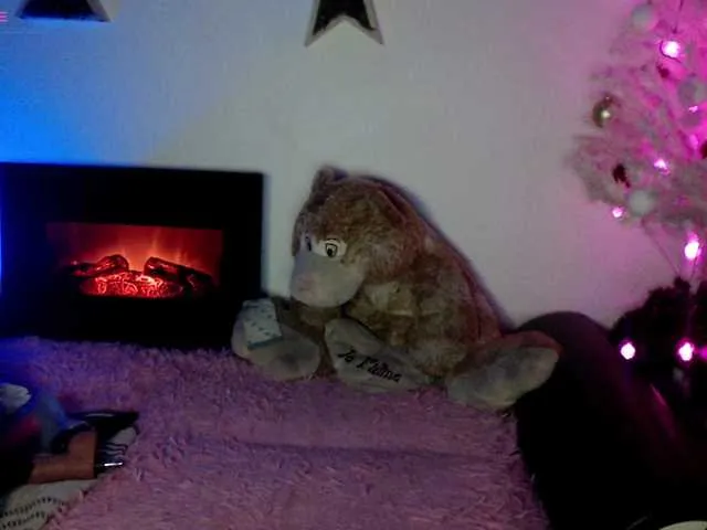 Live sex webcam photo for crystalluxure #276999490