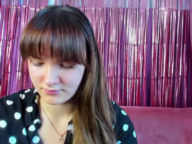 Live sex webcam photo for cumlolli #277070599