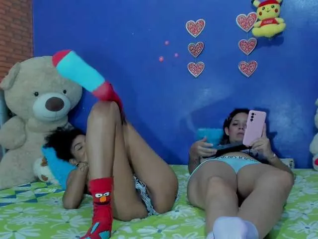 Live sex webcam photo for cumloves #293288360