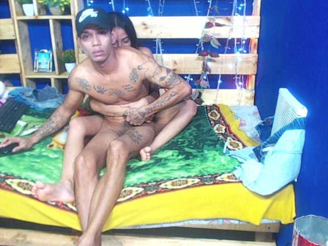 Live sex webcam photo for cuoplelatinse #271840498