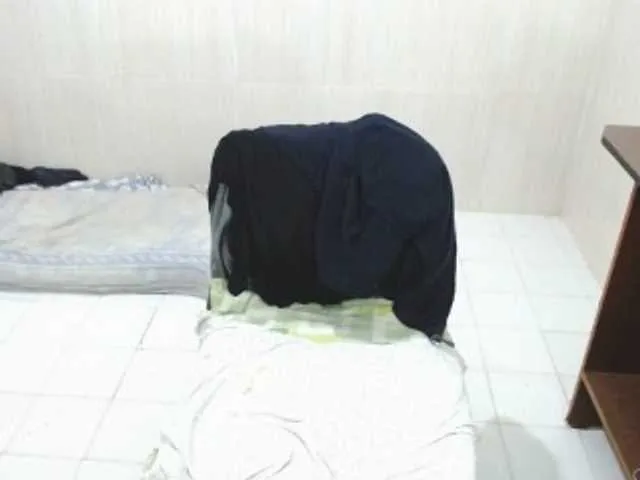 Live sex webcam photo for cupido69 #273585386