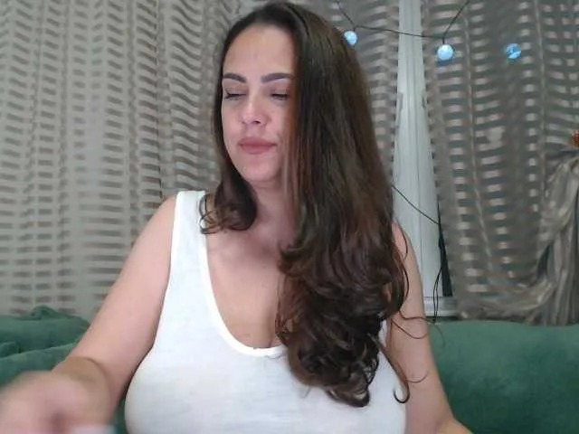 Live sex webcam photo for curlygirl35 #291222287