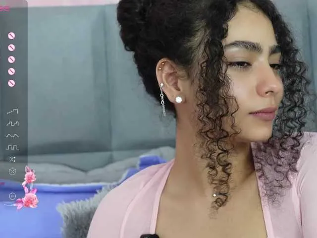 Live sex webcam photo for curlysexi #291136622