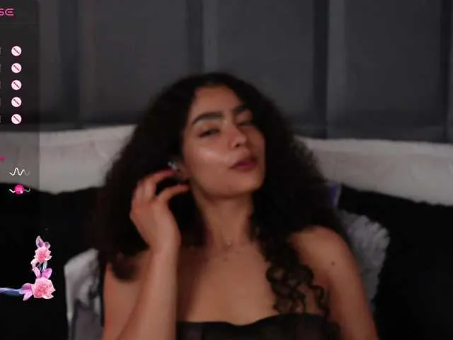 Live sex webcam photo for curlysexi #291243831