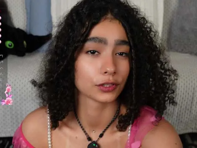 Live sex webcam photo for curlysexi #291757405