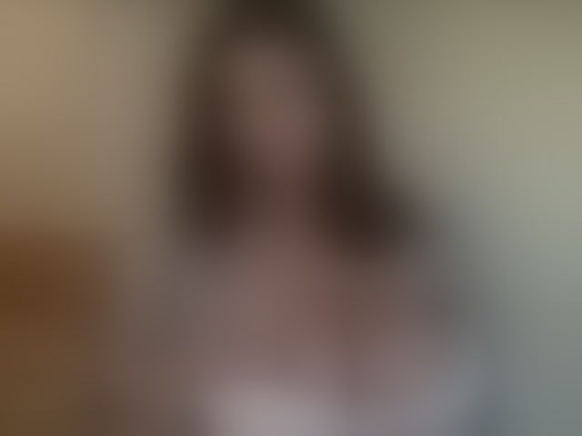 Live sex webcam photo for curvyana #294299055