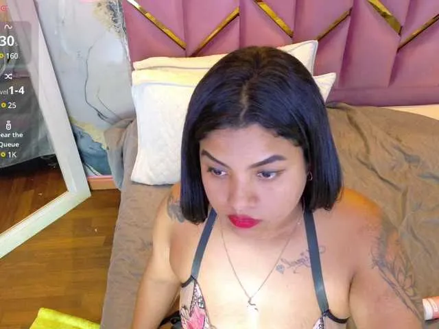 Live sex webcam photo for curvybrunnett #291375706