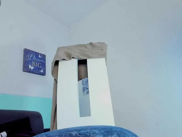 Live sex webcam photo for curvymilff #291977679