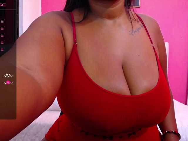 Live sex webcam photo for curvymommyy #276128654