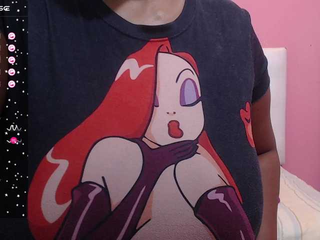 Live sex webcam photo for curvymommyy #276325222