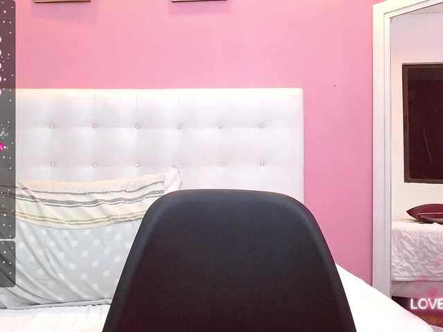 Live sex webcam photo for curvymommyy #276715956