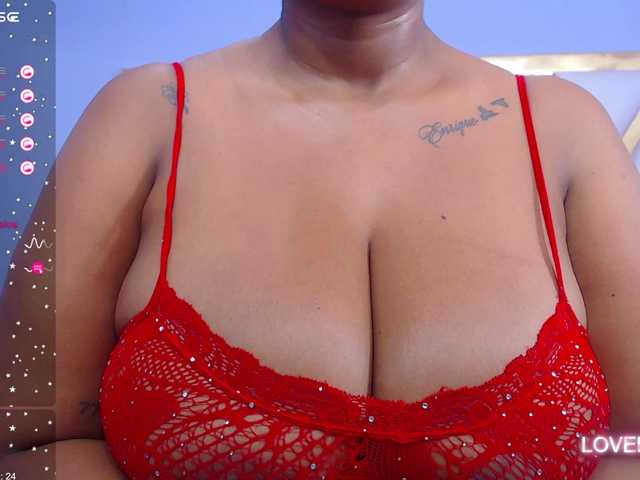 Live sex webcam photo for curvymommyy #278158759