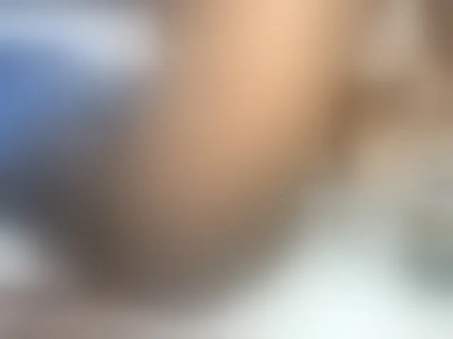 Live sex webcam photo for curvypetite001 #293136943