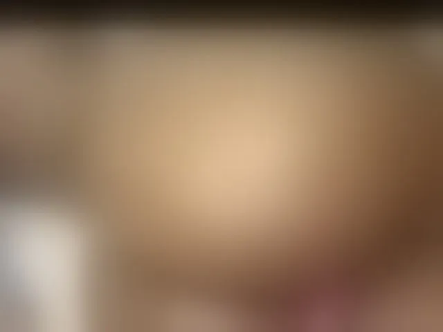 Live sex webcam photo for curvypetite001 #293989317
