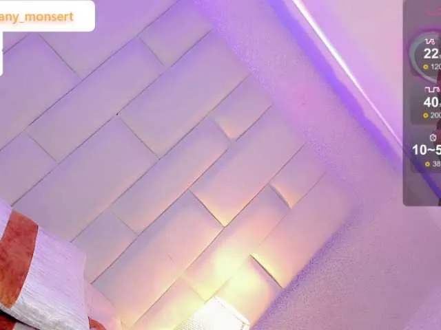 Live sex webcam photo for cute-estefany-19 #277942886