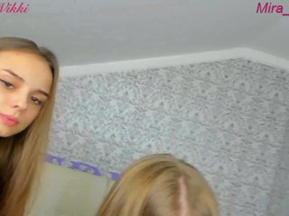 Live sex webcam photo for cute-girls #193271700