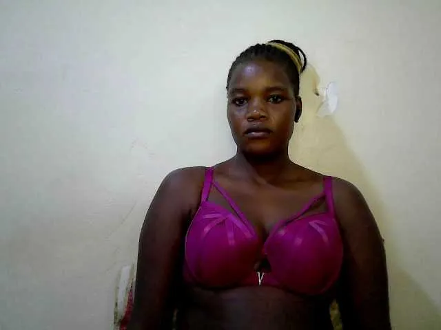 Live sex webcam photo for cute-heaven #292582997