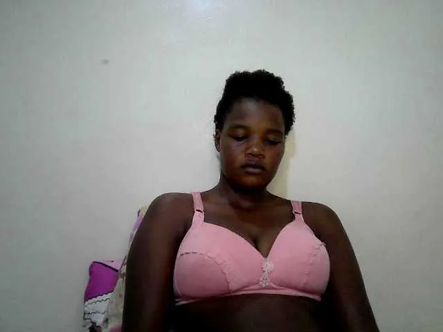 Live sex webcam photo for cute-heaven #292725436