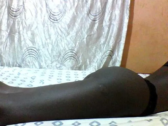 Live sex webcam photo for cute-letty #291357971