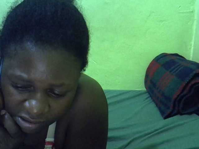 Live sex webcam photo for cute-liz #291556477