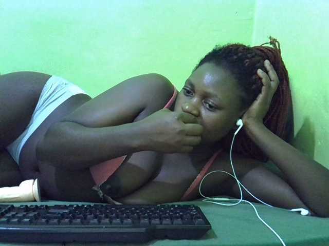 Live sex webcam photo for cute-liz #291746103