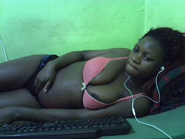 Live sex webcam photo for cute-liz #291754915