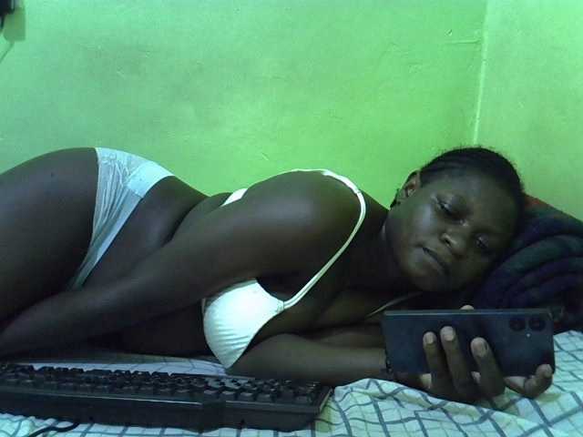 Live sex webcam photo for cute-liz #291839083