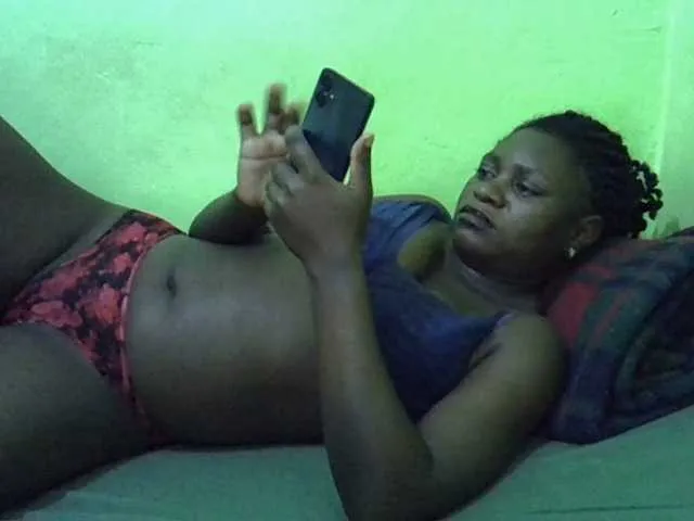 Live sex webcam photo for cute-liz #292101688