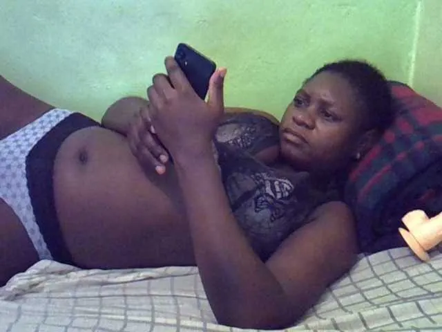 Live sex webcam photo for cute-liz #292294796