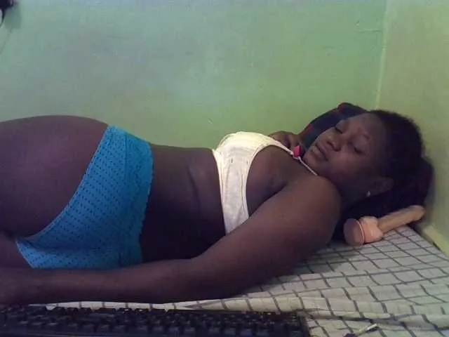 Live sex webcam photo for cute-liz #292312465