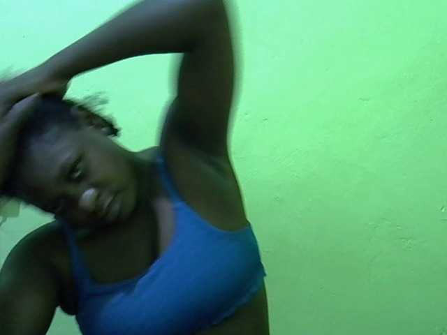 Live sex webcam photo for cute-liz #292365107