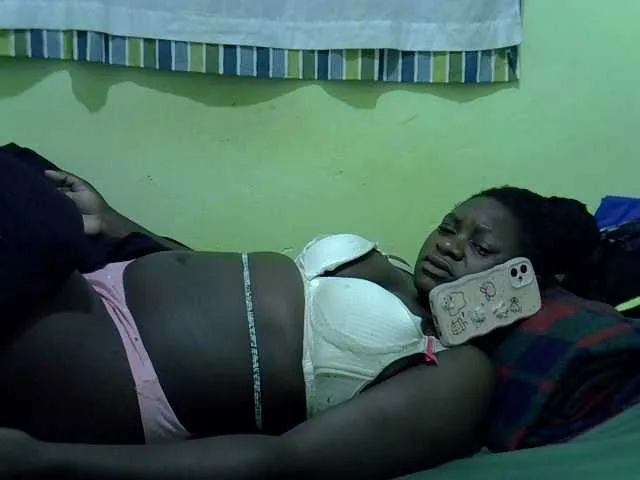 Live sex webcam photo for cute-liz #293264436