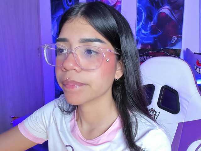 Live sex webcam photo for cute-stephuwu #277129906