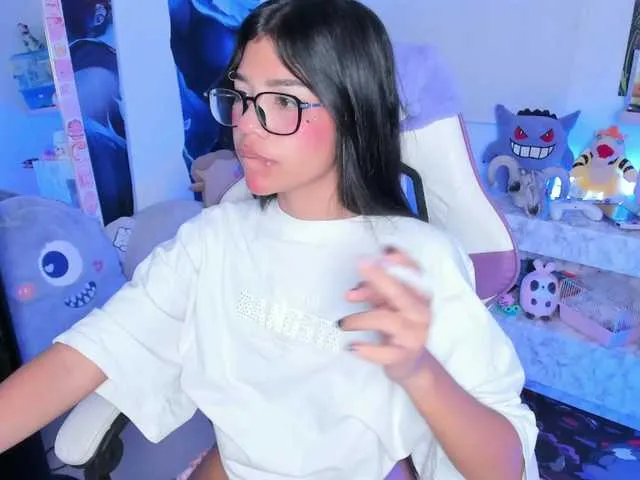 Live sex webcam photo for cute-stephuwu #290699147