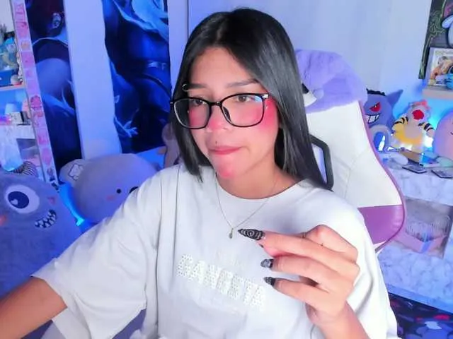 Live sex webcam photo for cute-stephuwu #290748519