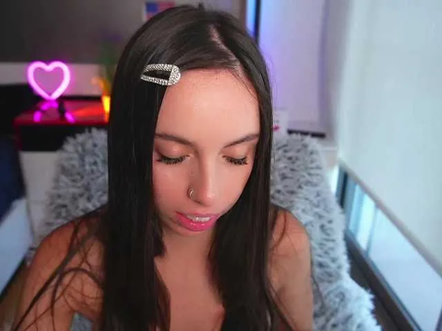 Live sex webcam photo for cutedayna #291084216