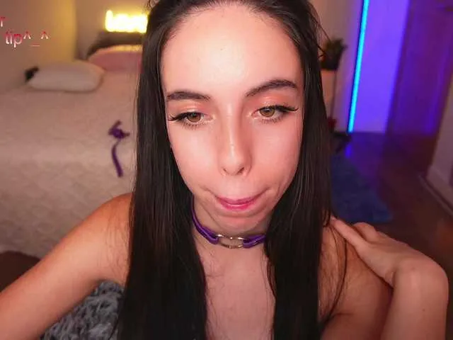 Live sex webcam photo for cutedayna #291475533