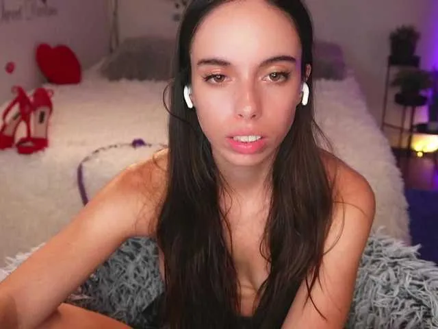 Live sex webcam photo for cutedayna #291909545