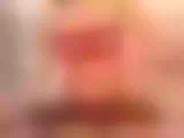 Live sex webcam photo for cutepetitee #290980122