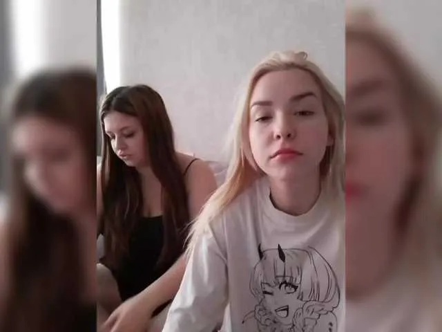 Live sex webcam photo for cutesmiles #291733667